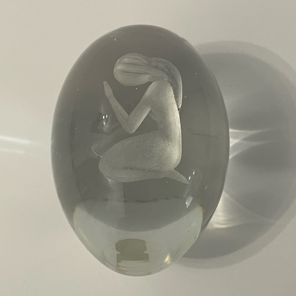 Vintage Ekenas Sweden Lead Crystal Glass Egg Etched Praying Woman Paperweight